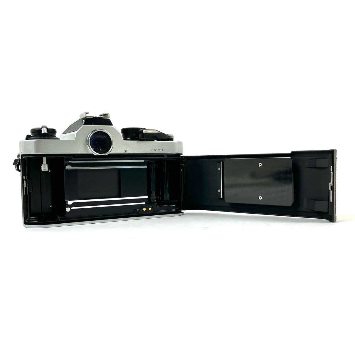 Nikon New FM2 一眼レフカメラ シルバー/ブラック はじめてのフィルム一眼レフに最適な「Nikon New FM2」フィルムの入れ