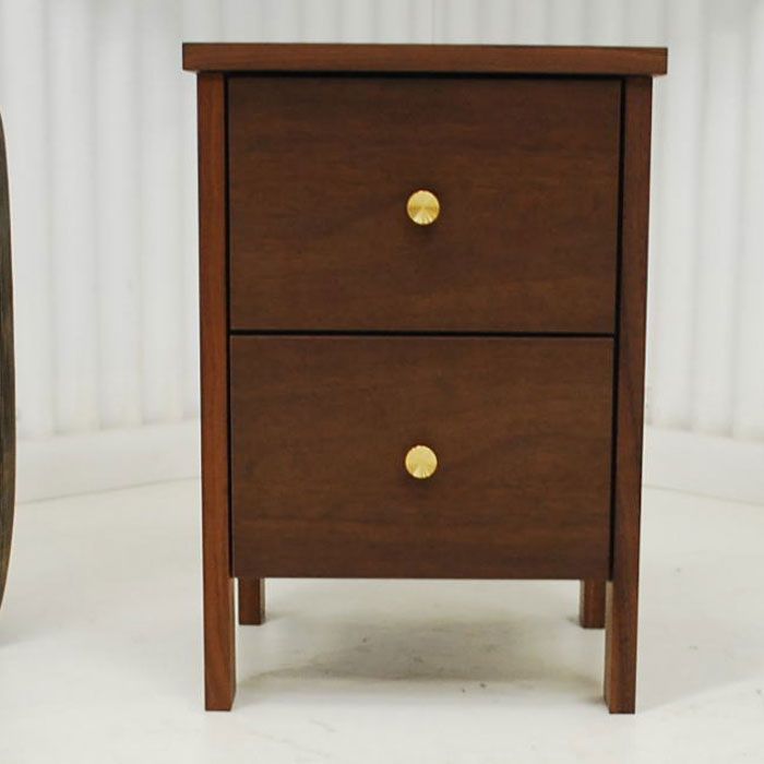 アウトレット 現品限り 一部 大 感のあるサイドチェスト ナイトテーブル 高品質 撮影品 ウォールナット 230927 コーニス