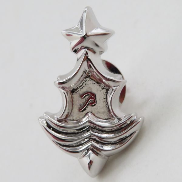 シャンデリア ピンバッジ付き