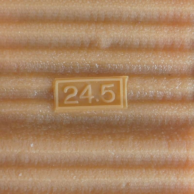 ベージュ メンズ