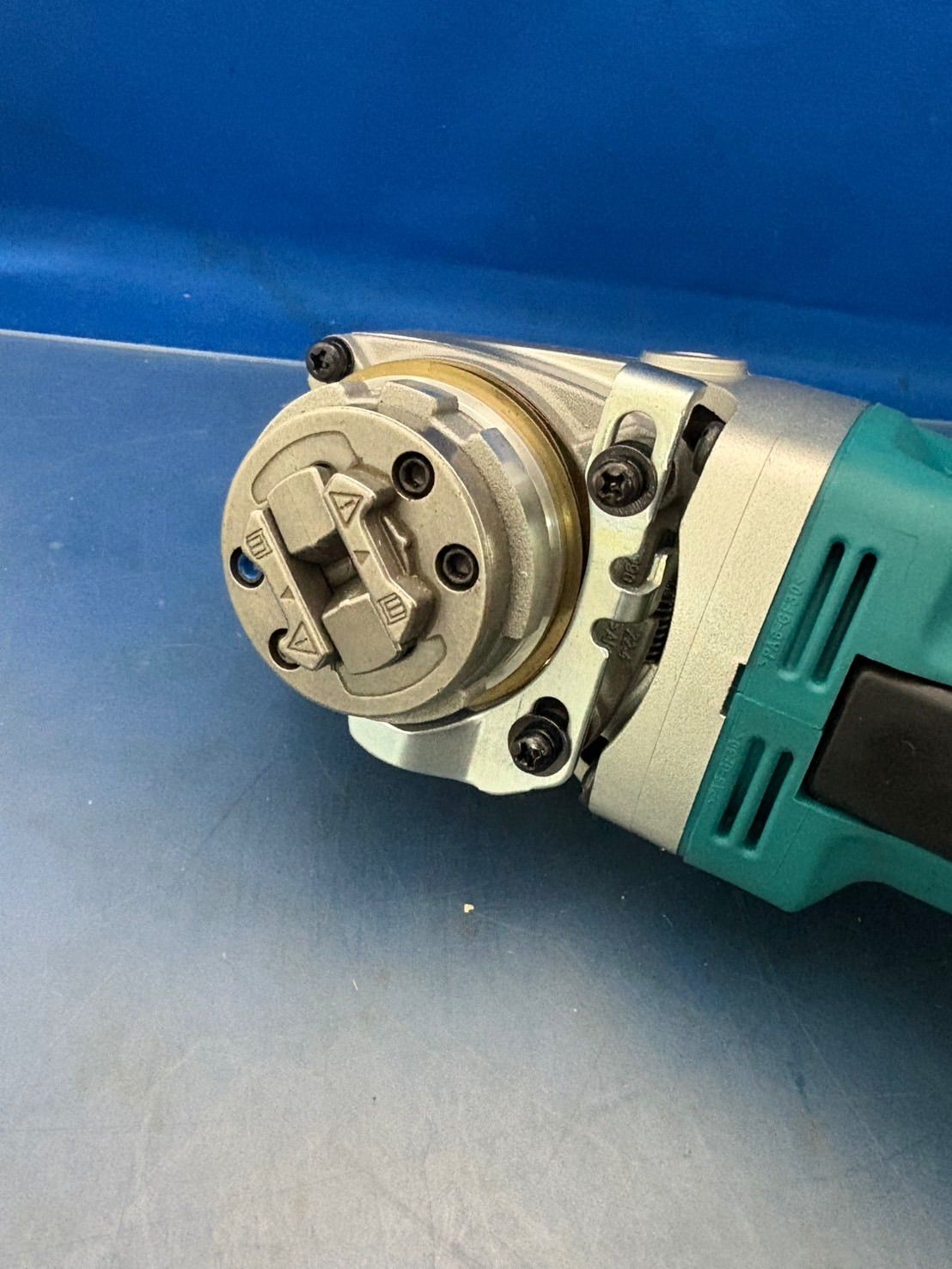 マキタ 充電式ディスクグラインダ