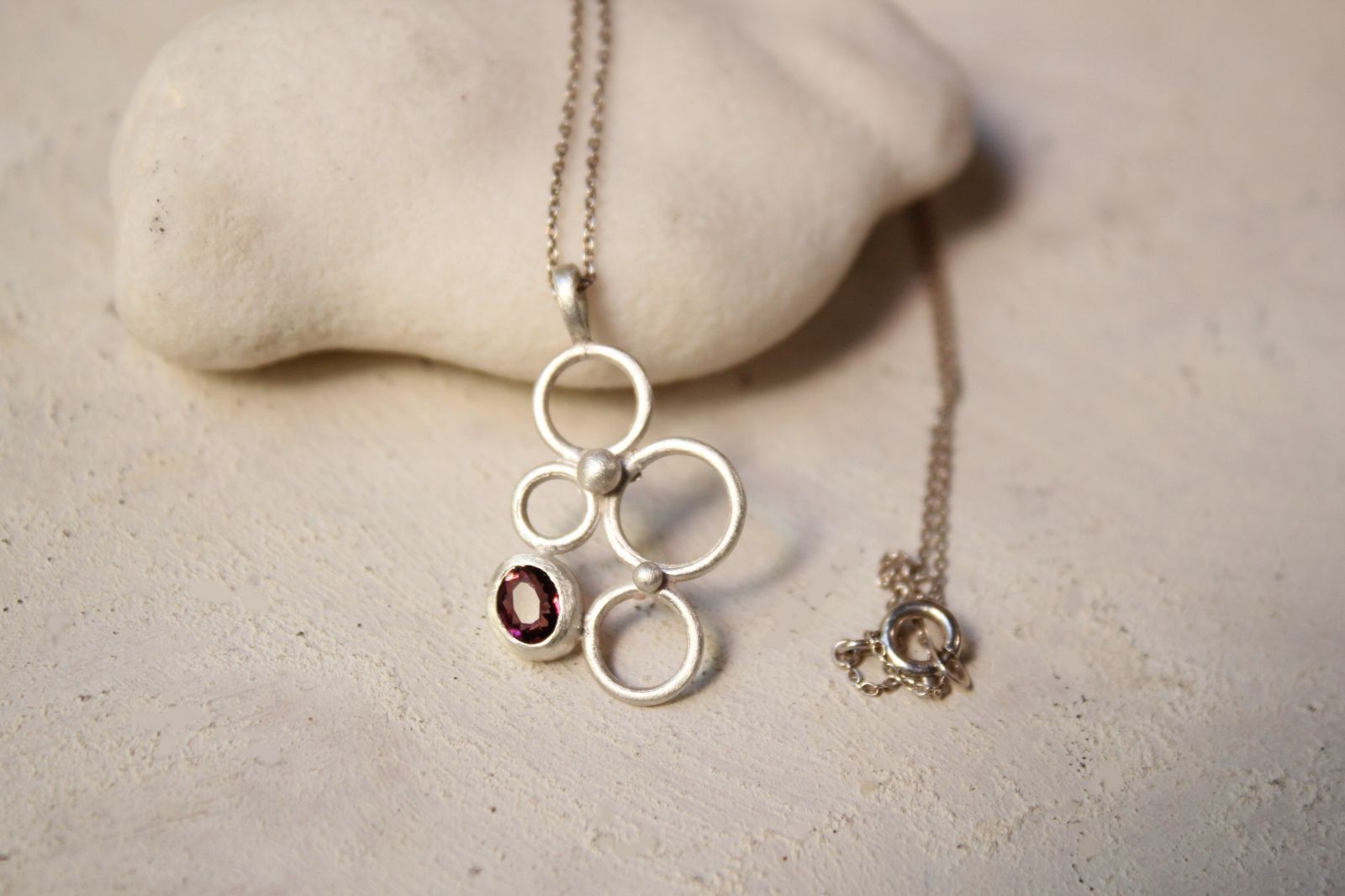 ピンクトルマリンの泡ネックレス SV 925 azur