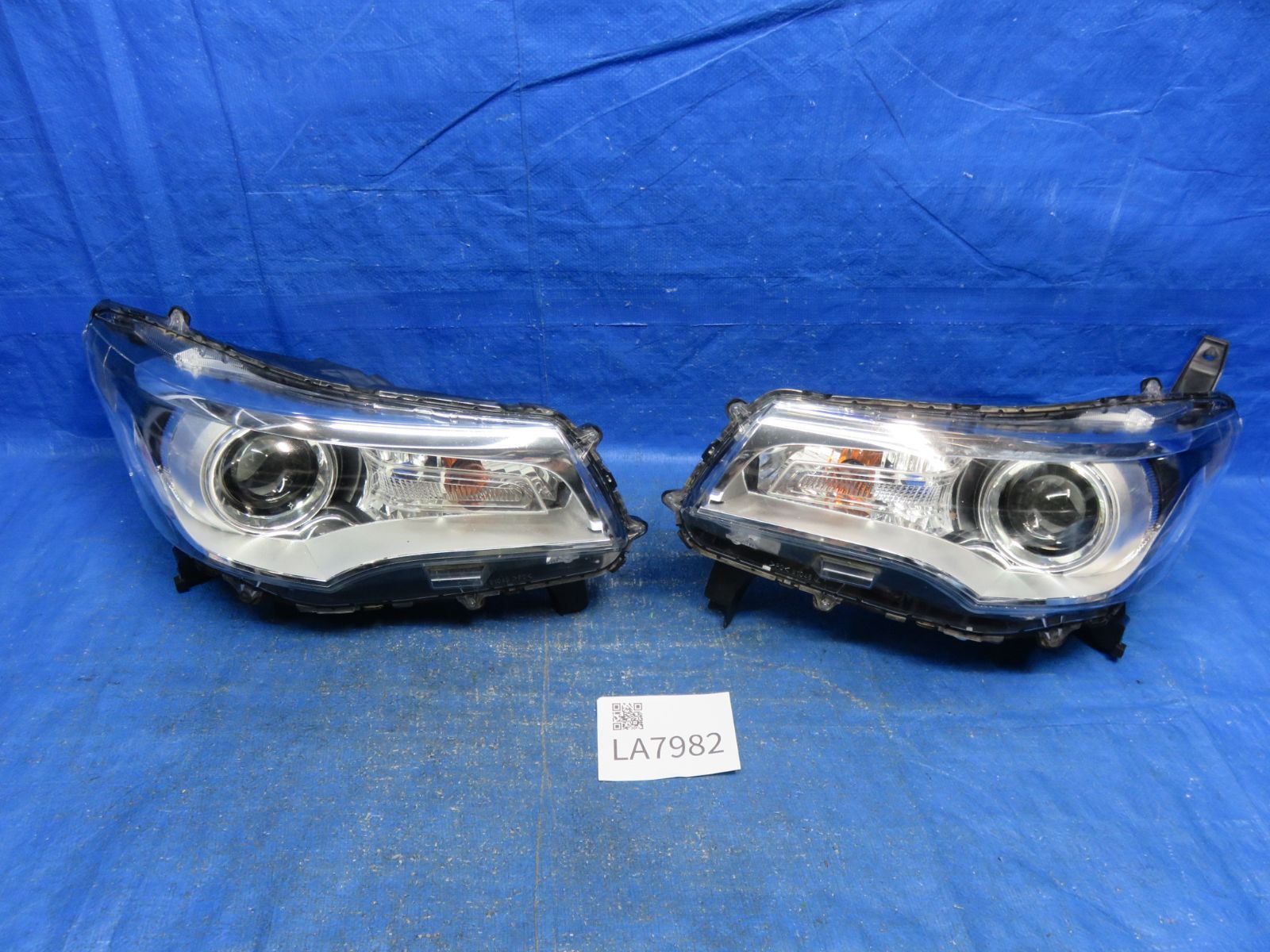 LA7982* 点灯OK 日産 B21W デイズ ヘッドライト HID ヘッドランプ 左右 