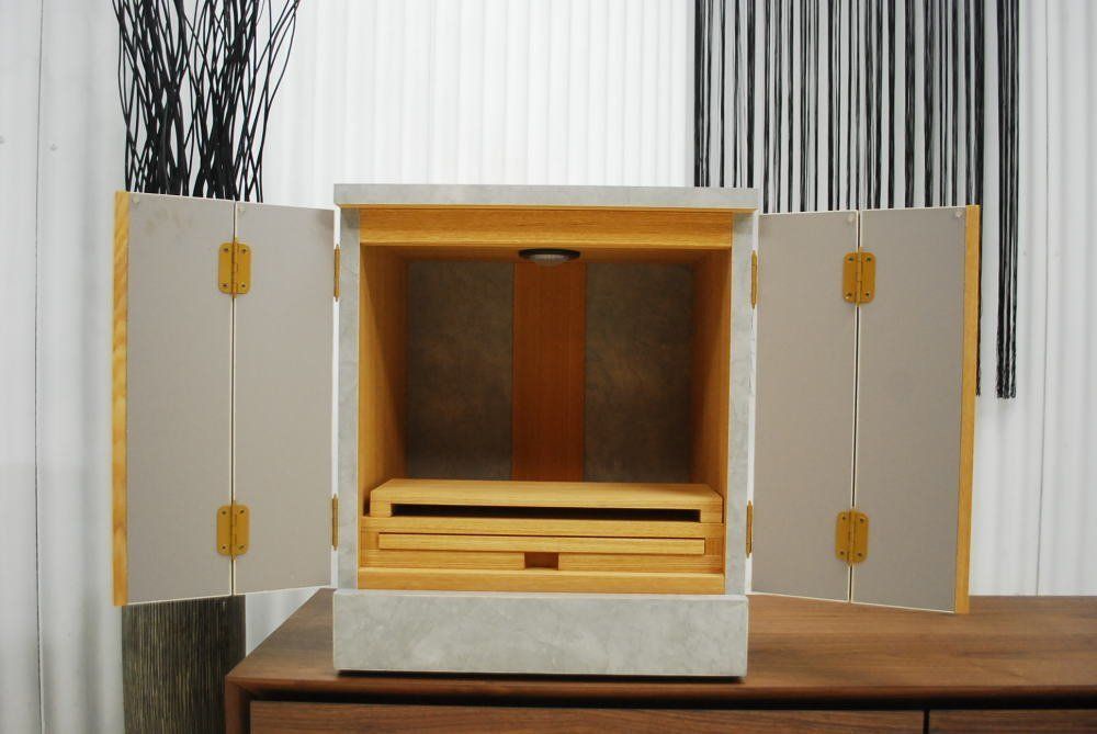 アウトレット 現品限り 一部 大 コンパクト仏壇 リビング セラミック調 お洒落なデザイン LEDダウンライト付き 231122 仏壇虹