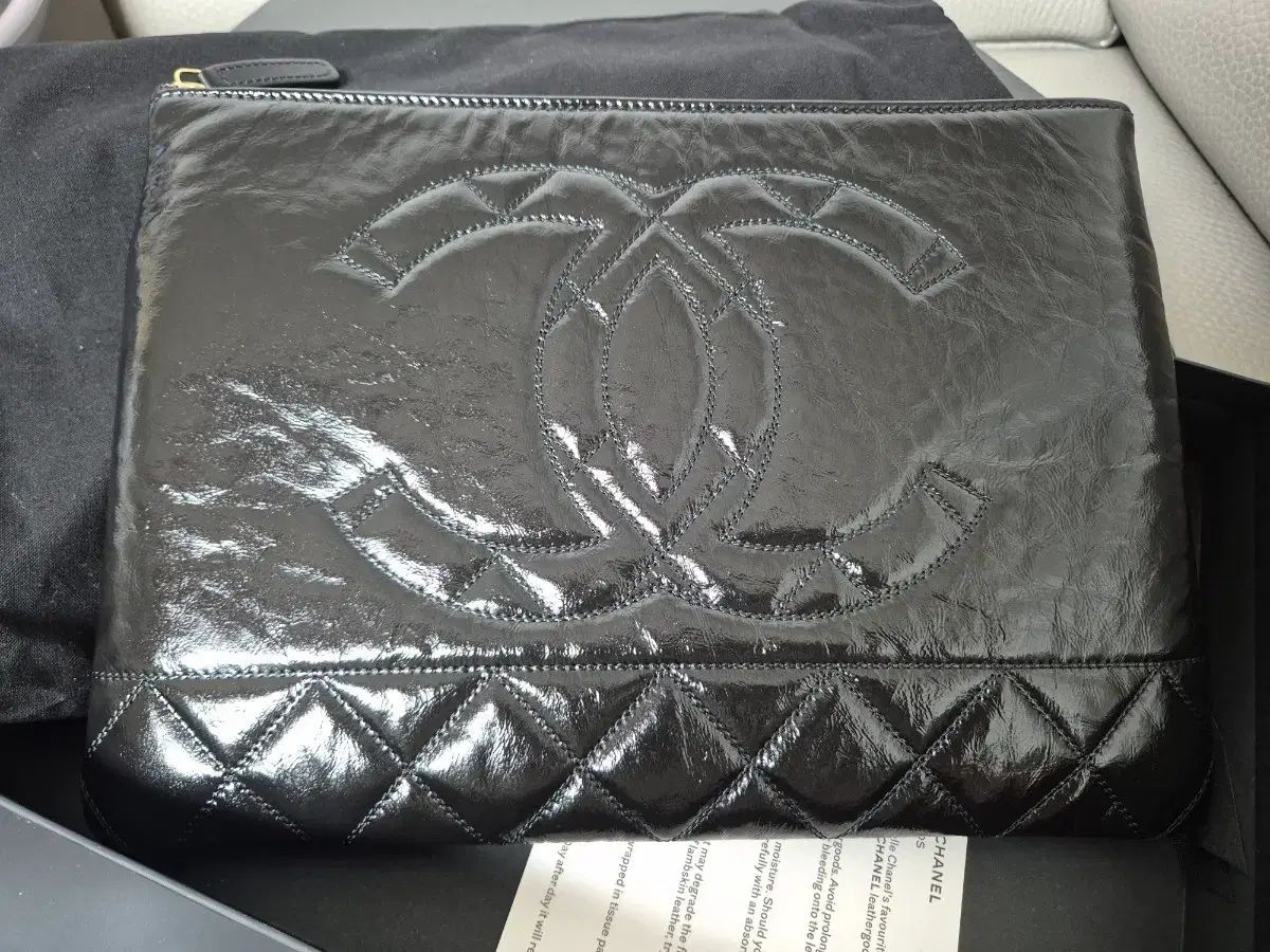 シャネル クラッチバッグ カーフスキン