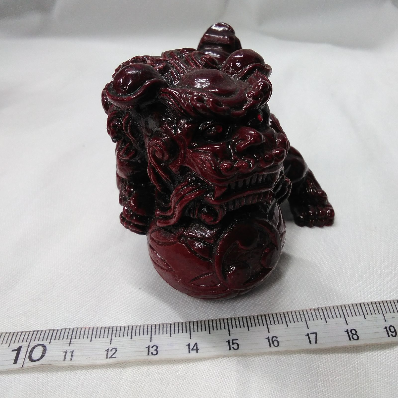 深い赤色の陶器製獅子像ペア 高さ6.5cm Q794 - メルカリ