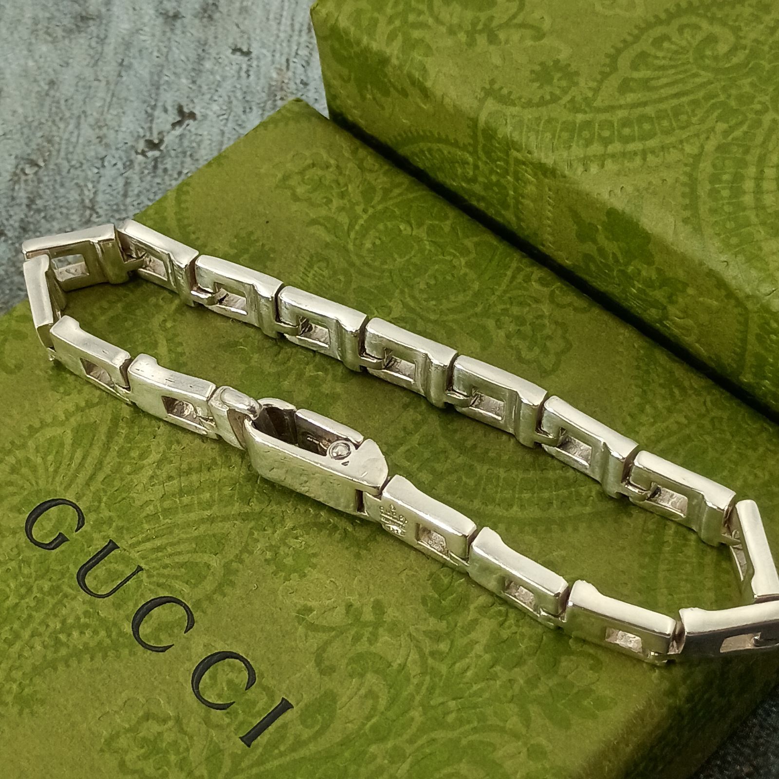 GUCCI グッチ Gモチーフ ブレスレット メンズ Gロゴ シルバー925