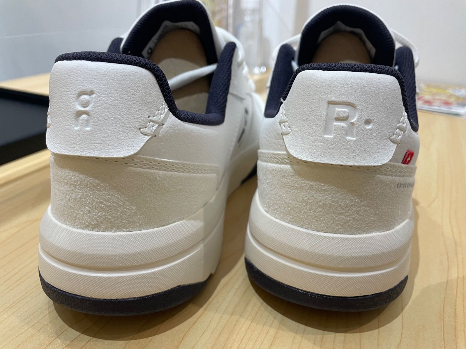  オン ON THE ROGER Clubhouse ロジャークラブハウス スニーカー 靴