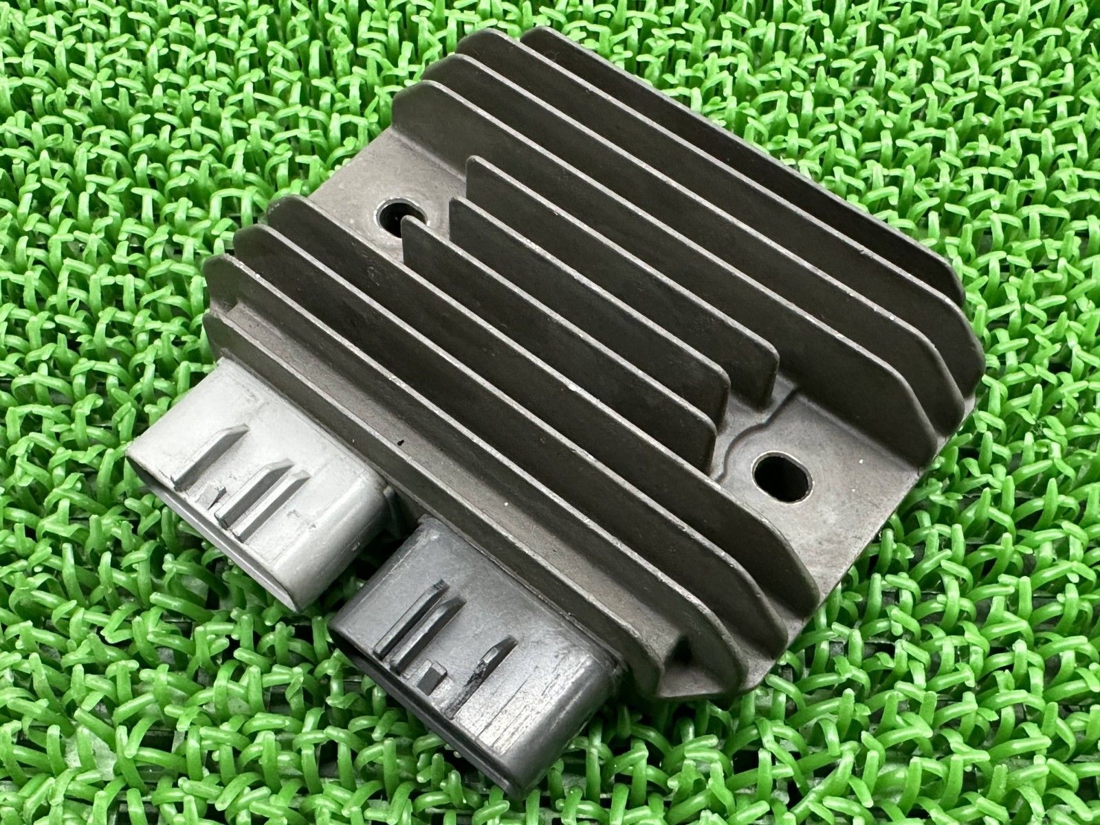 ZX-6R レギュレター カワサキ 純正 中古 バイク 部品 NINJA ニンジャ