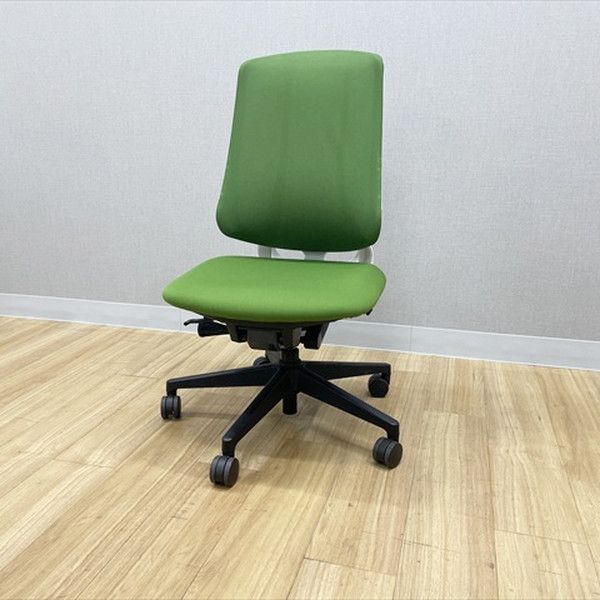 内田洋行 ウチダ カロッツァ ハイバック ハンガー付 オフィスチェア 肘付 ピスタチオグリーン