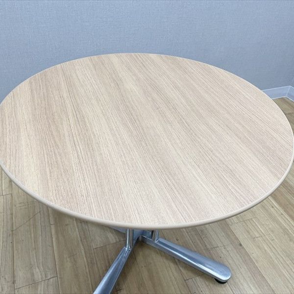 オカムラ　川上元美　インターレイス　テーブル　φ900 OKAMURA モダン オカムラ インターレイス モダン OKAMURA 川上元美 テーブル φ900