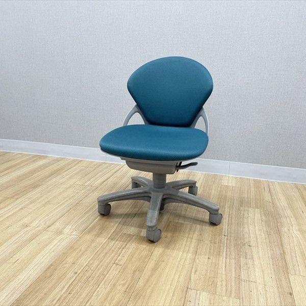 イトーキ プレーゴチェア ローバック オフィスチェア 肘無 ストロンググリーン