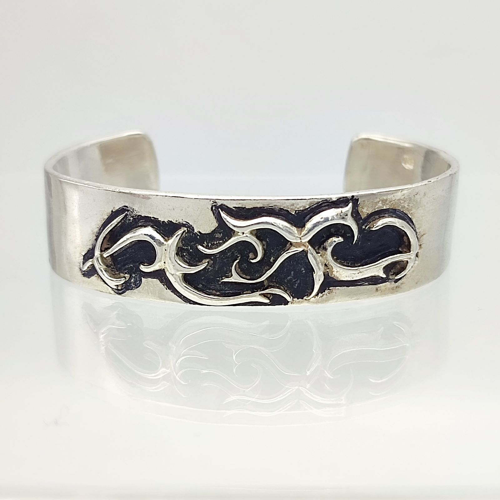 デザインバングル カフ SILVER シルバー925 38.1g トライバル - メルカリ