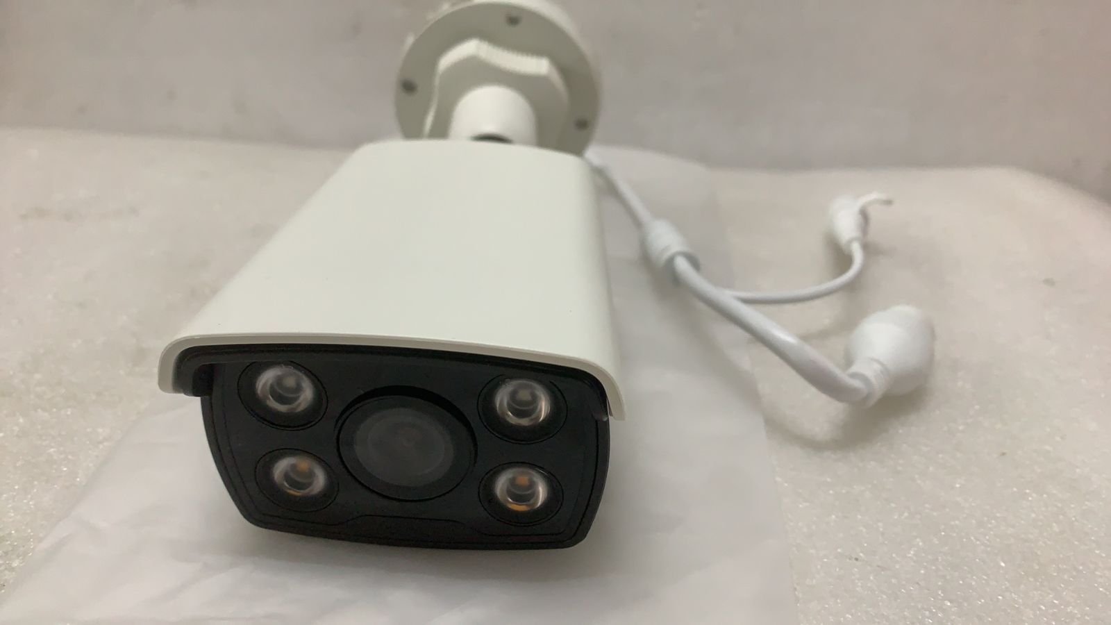  TP Link VIGI C 340 2 8 mm 4 MP 屋外用フル バレット型ネットワークカメラ 524919 防犯カメラ 防犯 セーフティ