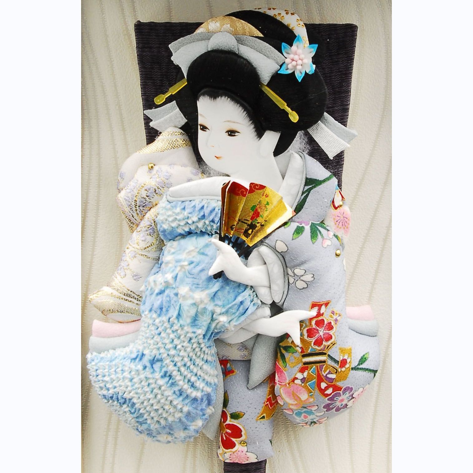 9号 水色鹿の子絞り振袖押絵羽子板 額飾