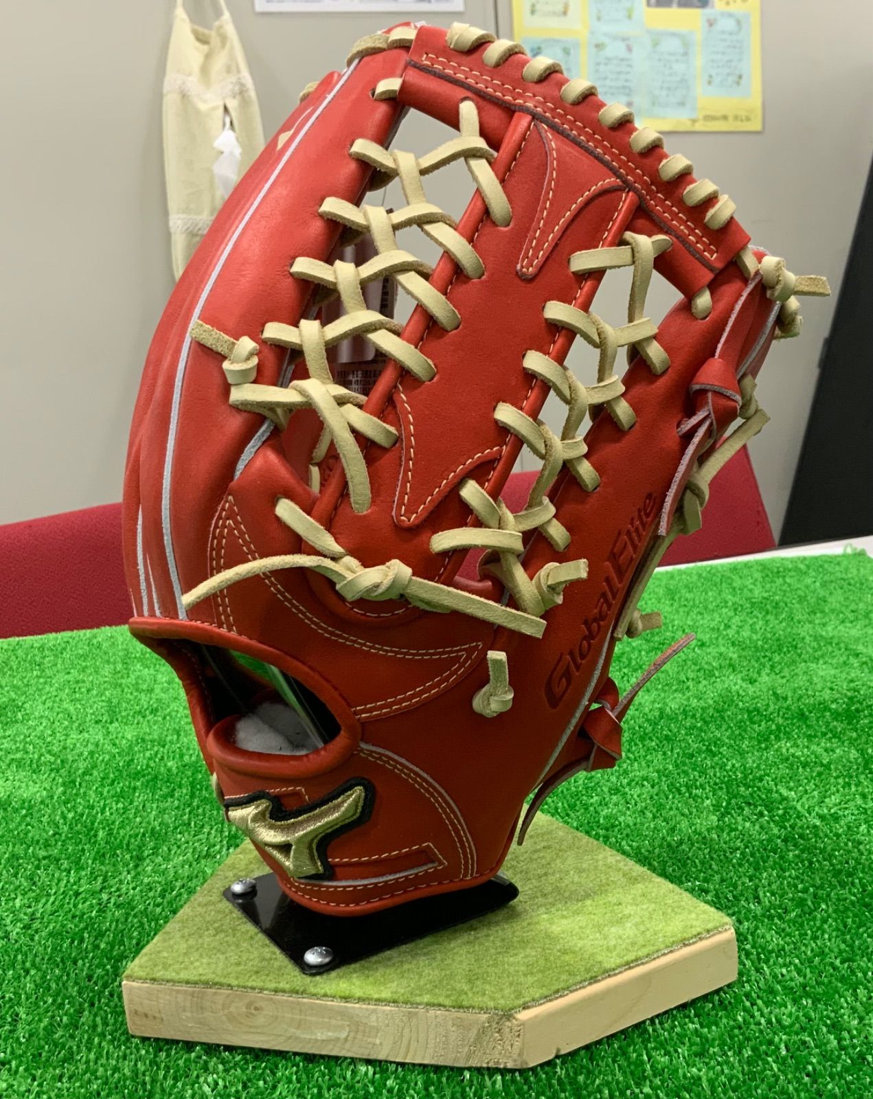 ? 40％OFF ミズノ硬式用グラブ右投外野手用 サイズ16 N