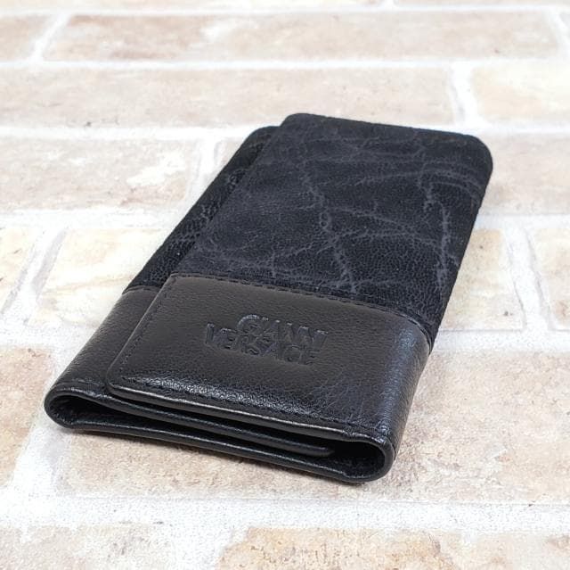 GIANNI VERSACE ブラックレザーキーケース GIANNI VERSACE ヴェルサーチ キーケース レザー ブラック - メルカリ