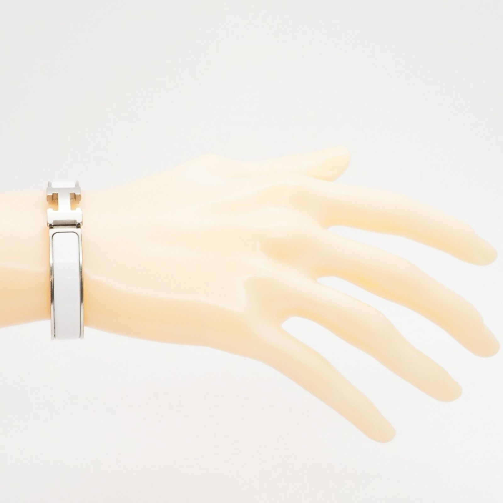 【HERMES 】エルメス バングル クリッククラックPMシルバー ホワイトPM エルメス(Hermes) エルメス バングル クリッククラックPM メタル