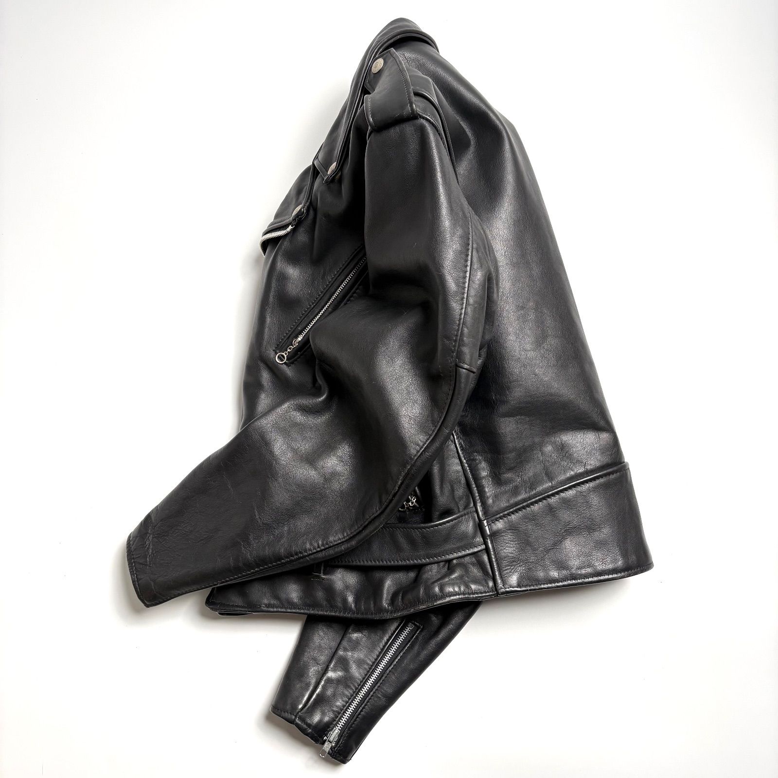 米国製】Schott レザー ライダースジャケット 黒 40 本革 618 - メルカリ