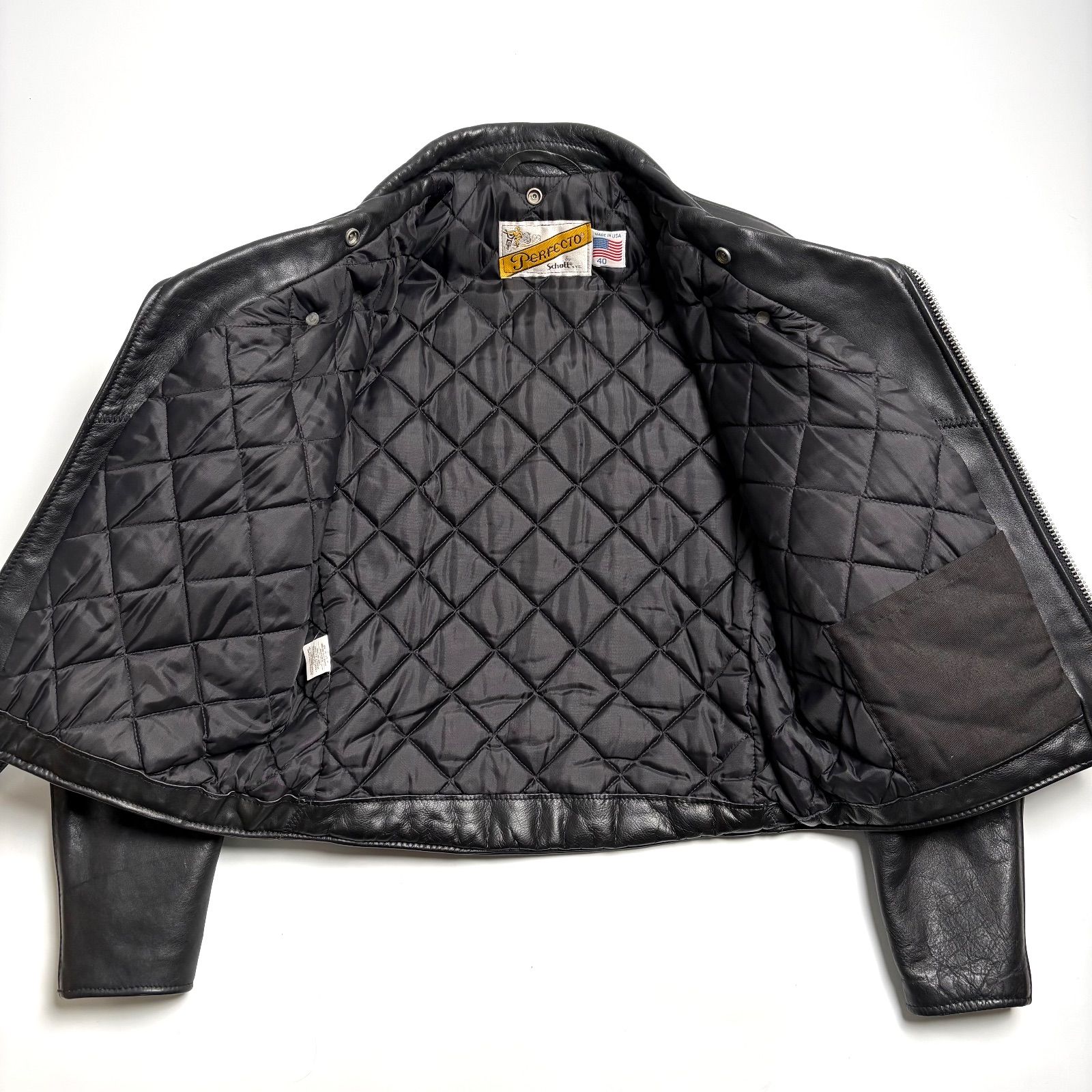 米国製】Schott レザー ライダースジャケット 黒 40 本革 618 - メルカリ