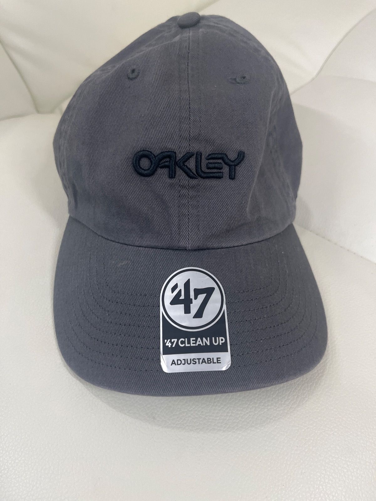 Oakley グレー キャップ ダメージ加工 楽天市場】オークリー キャップ（カラーグレー）（スポーツ