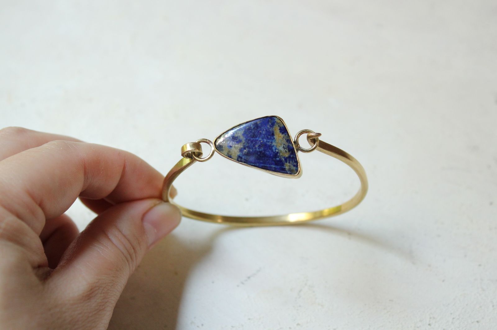 ラピスラズリの真鍮バングル azur