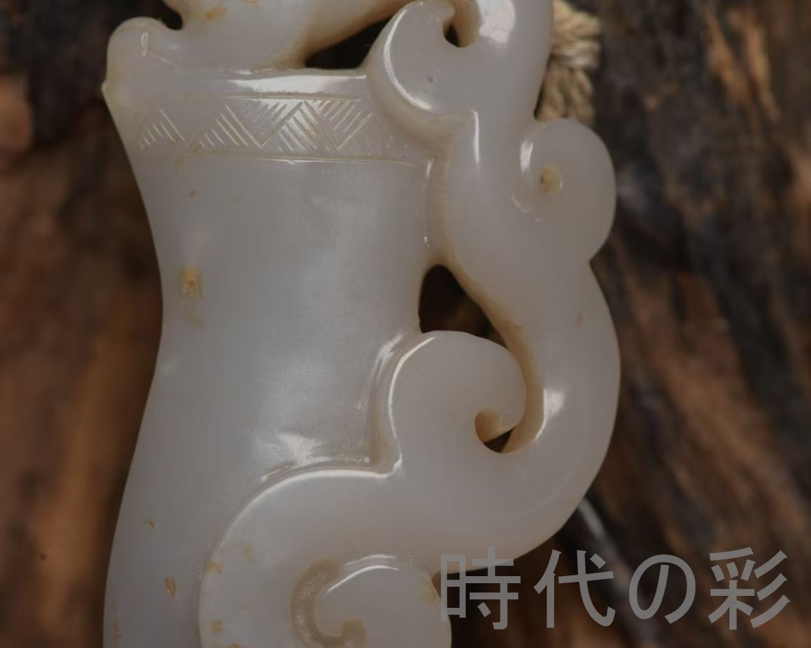 中国古美術『和田玉 兵器形彫刻細工 9.8cm』純手作り 原石 根付 時代物