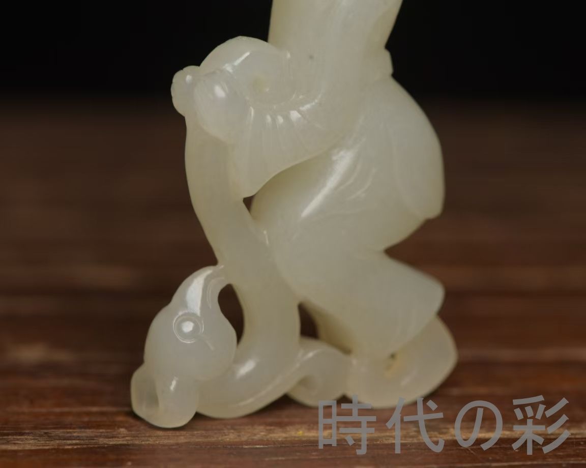 中国古美術『和田玉 人物彫刻細工 8.2cm』純手作り 原石 根付 時代物