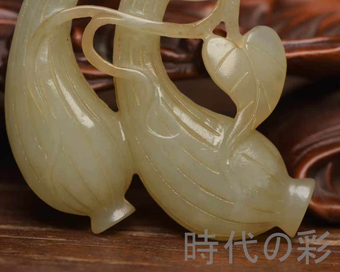 中国古美術『和田玉 靈猴献福 9.0cm』純手作り 原石 根付 時代物 白玉