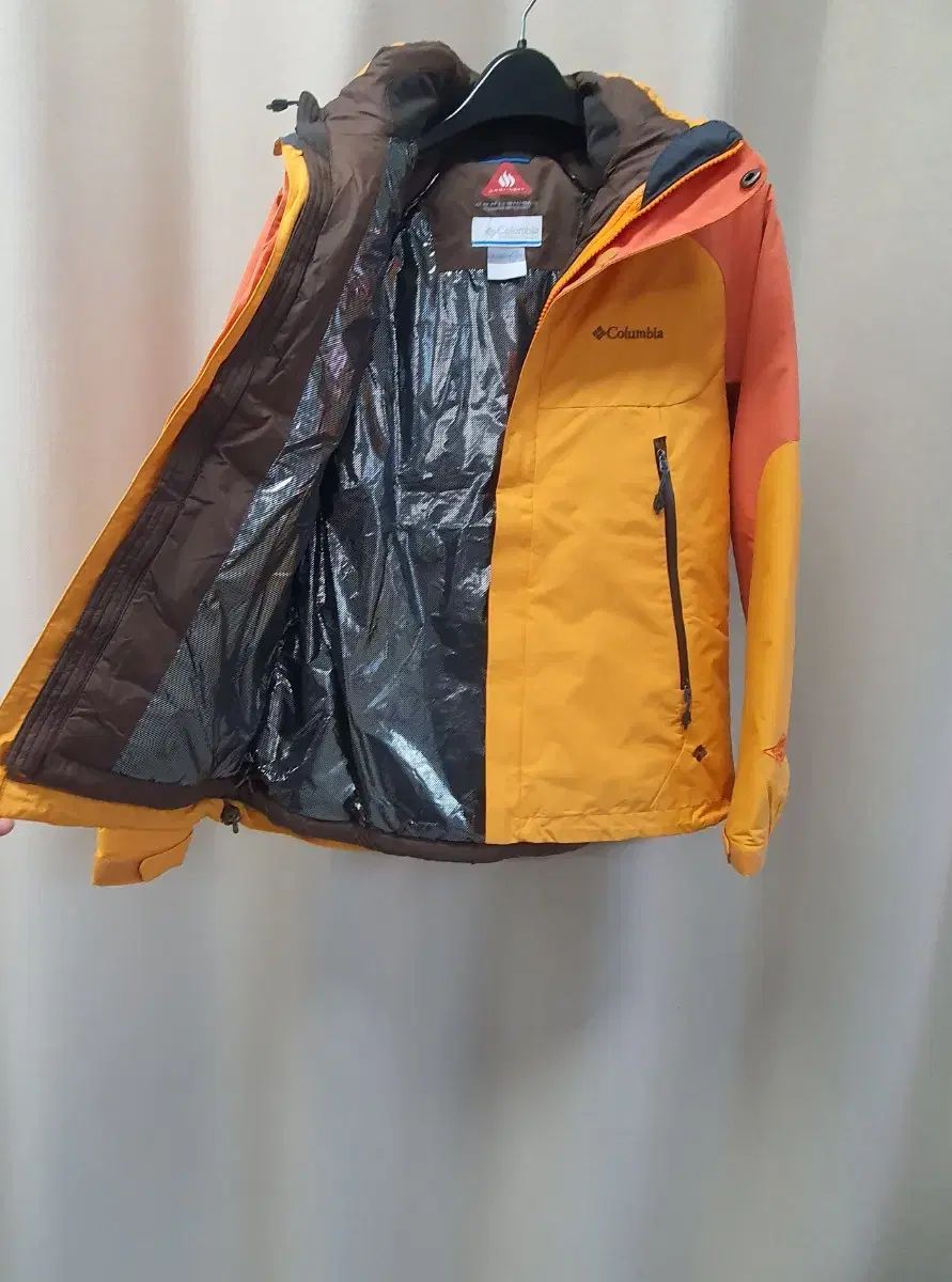 オムニテック ウィンドブレーカー