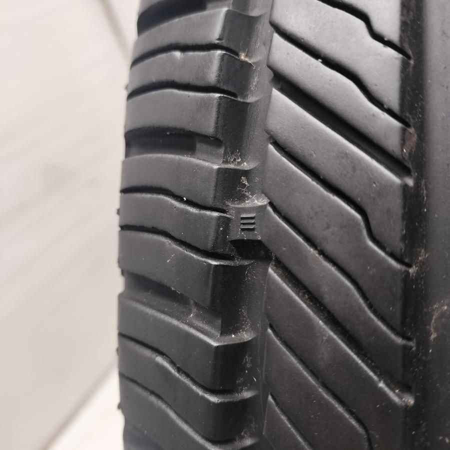 17 ヨコハマタイヤ