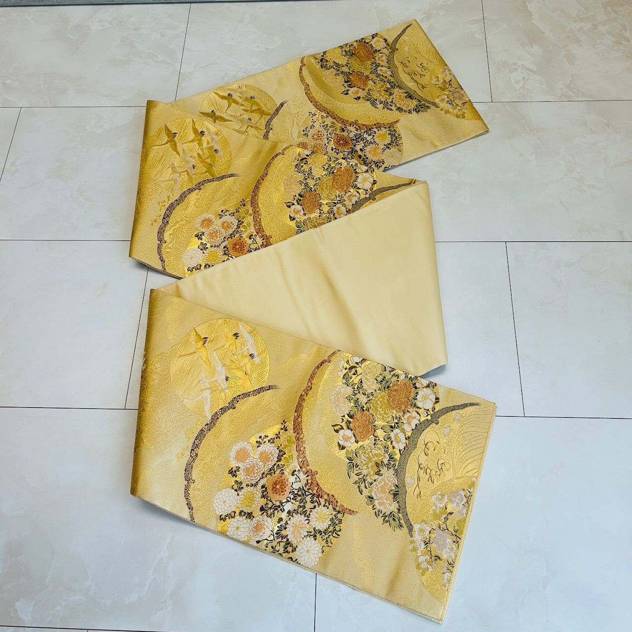 帯 袋帯 ゴールド系 花 華やか 金糸刺繍 管理番号