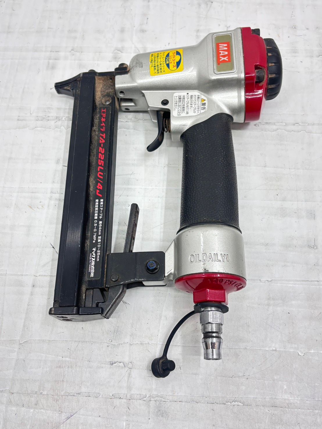 h 10401 MAX TA-225 LU 4 J エアー 常圧 肩幅4 mm ステープル用 エアタッカ