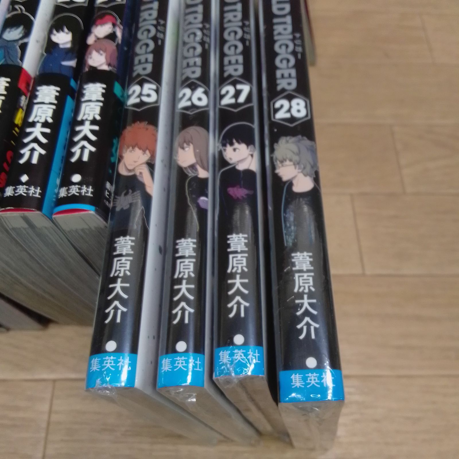 ☆①【未開封4冊】ワールドトリガー 1～28巻 全巻コミックセット
