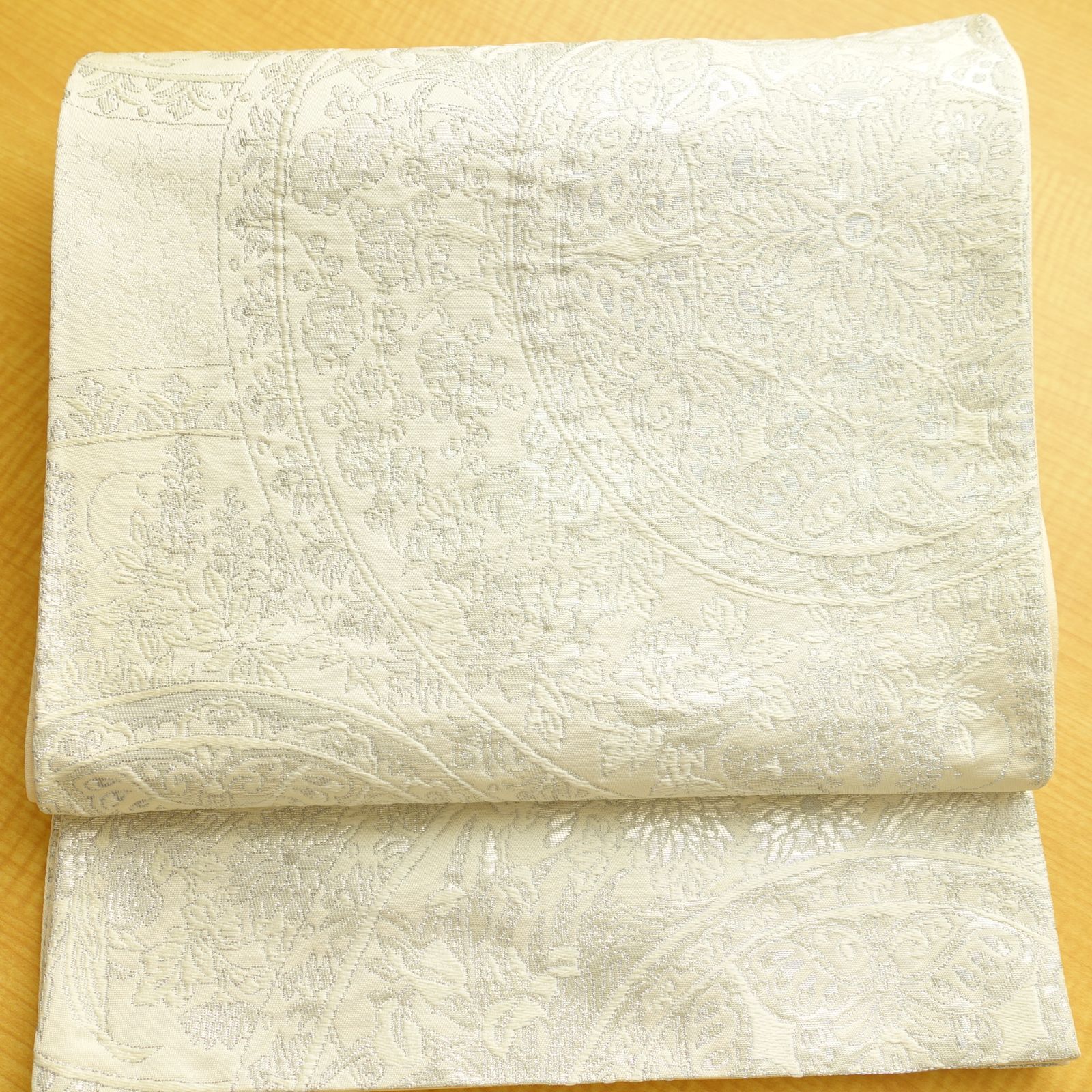 袋帯 振袖や訪問着