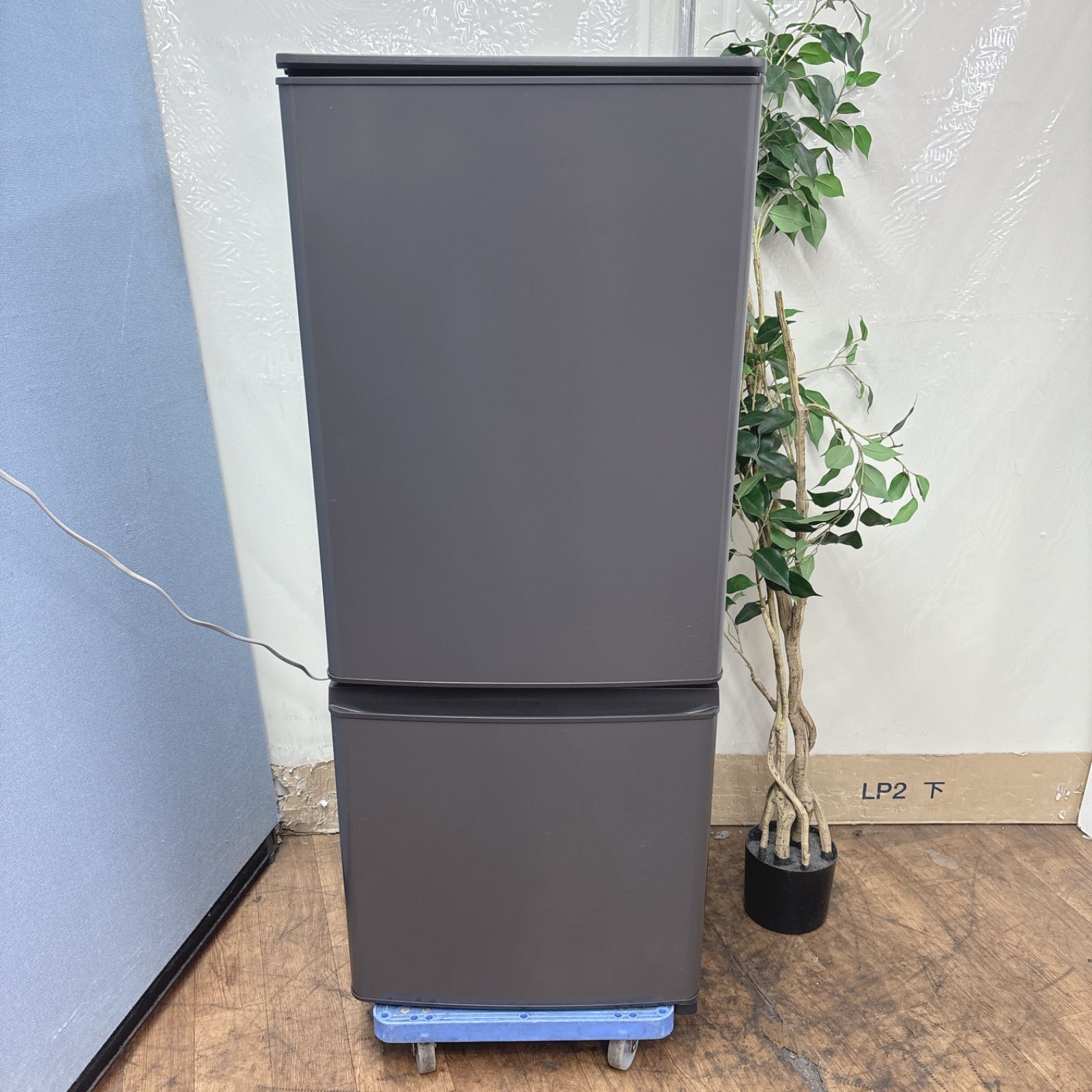 名古屋近郊限定　2022年　三菱　冷蔵庫　146L 美品 I659 🌈 名古屋市近郊配送設置無料！ 2022年製の美品♪ MITSUBISHI