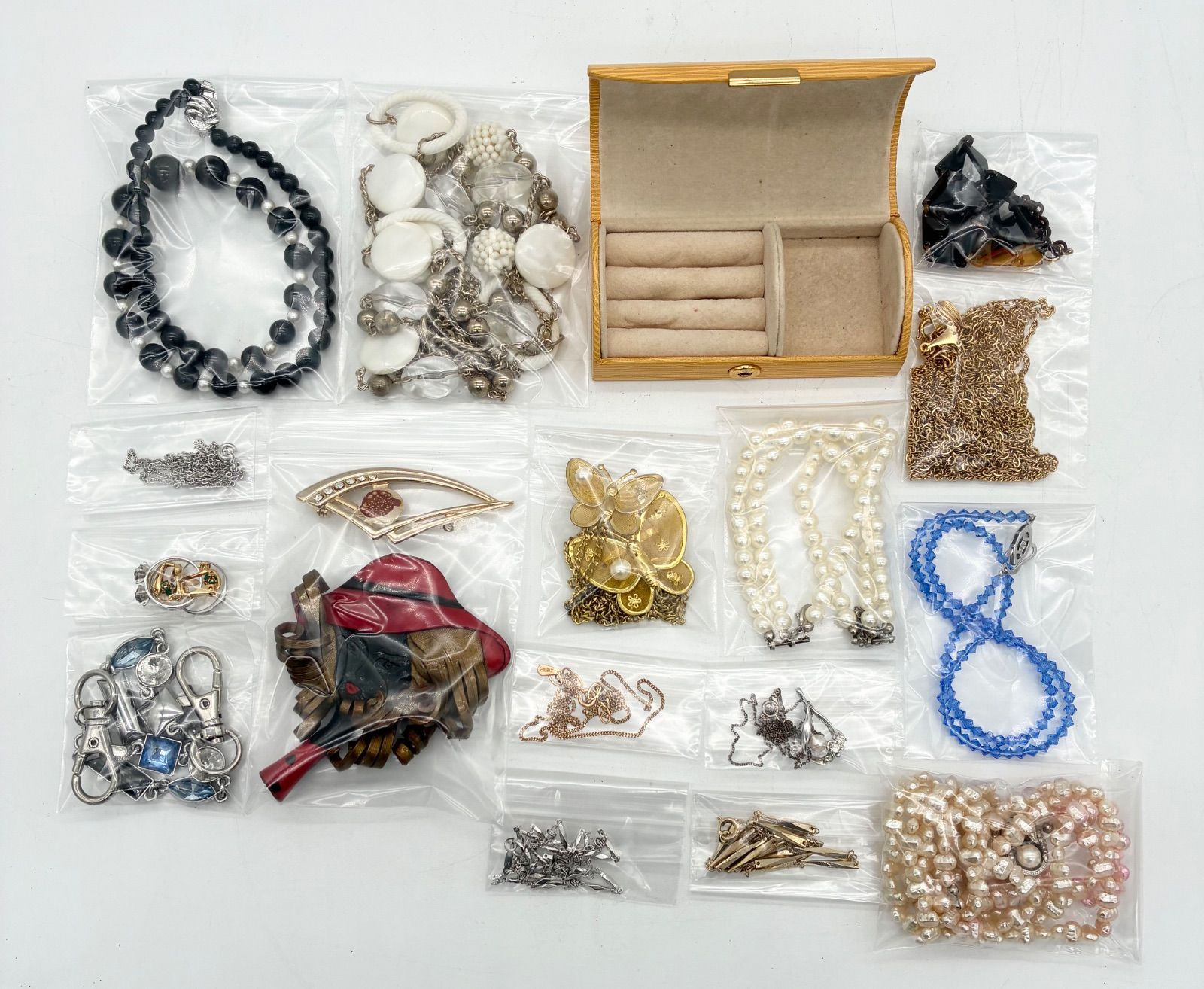 イミテーション まとめ アクセサリー① - メルカリ