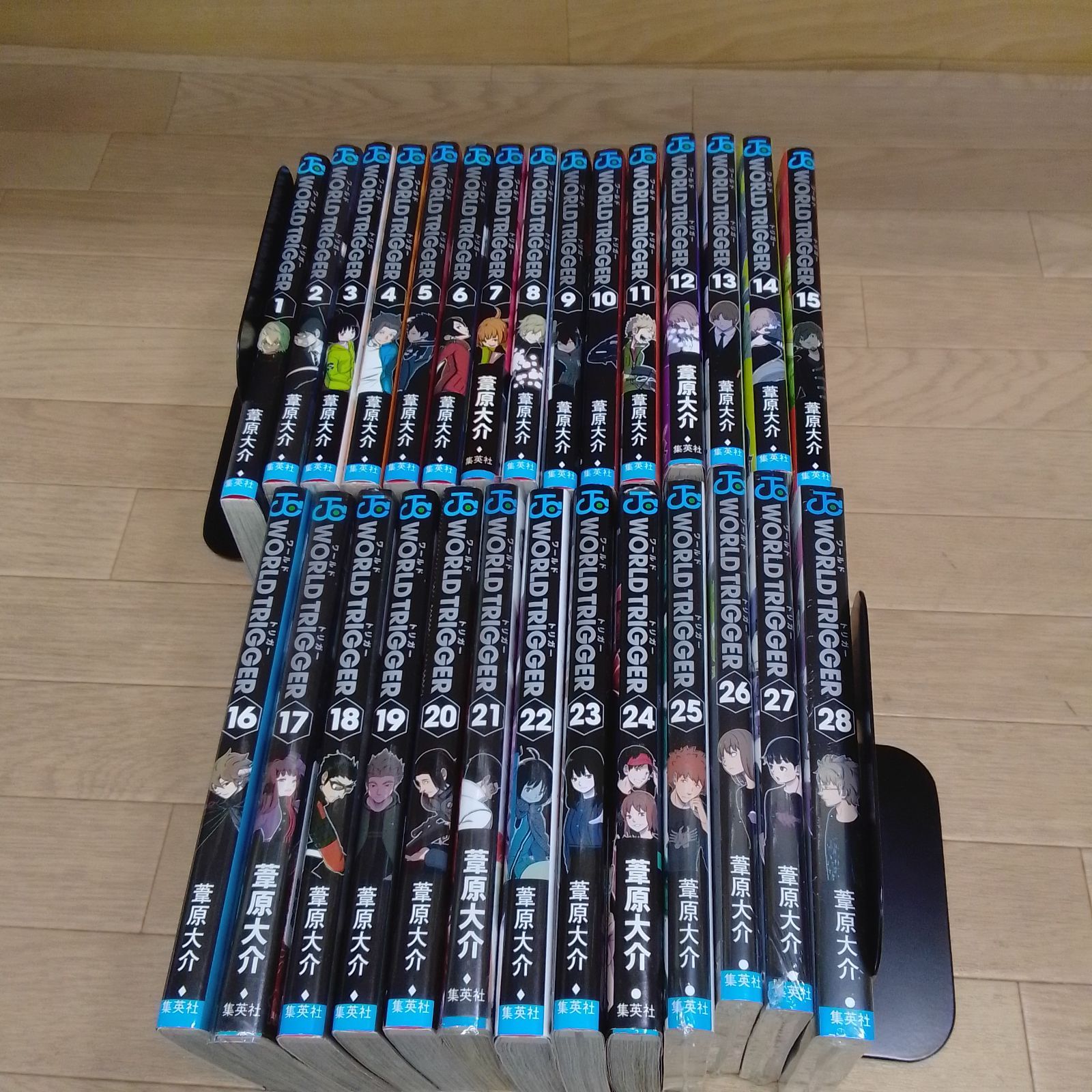 ☆②【未開封4冊】ワールドトリガー 1～28巻 全巻コミックセット