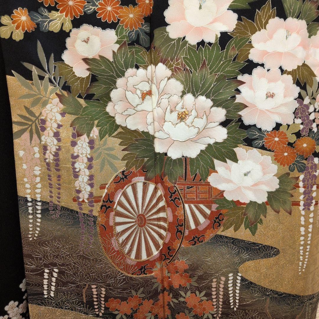 TWA01.ブランド後藤久美子 正絹黒留袖 駒刺繍花車文 暈し染め金彩逸品