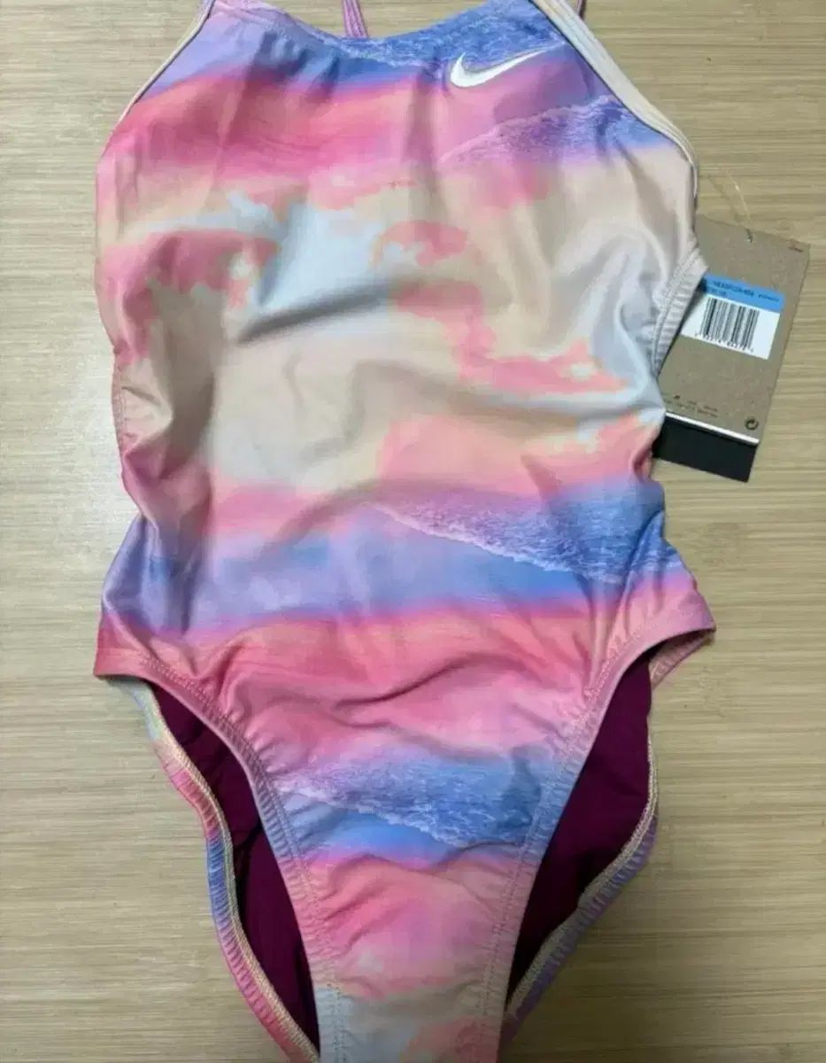 ナイキ スウィム ビフォーサンセット カットアウト 26