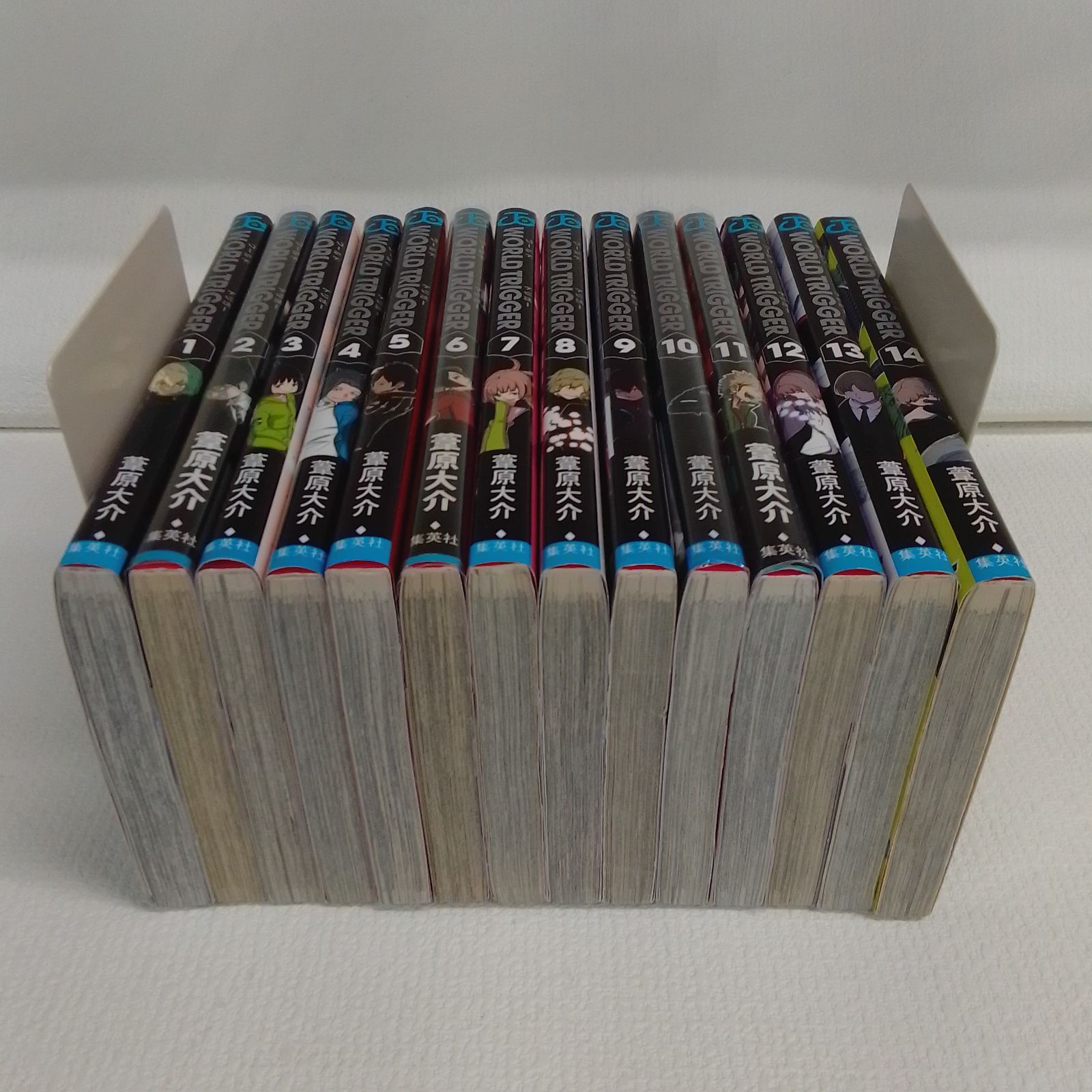 ☆【未開封4冊】ワールドトリガー 1～28巻 全巻コミックセット 《IO09E