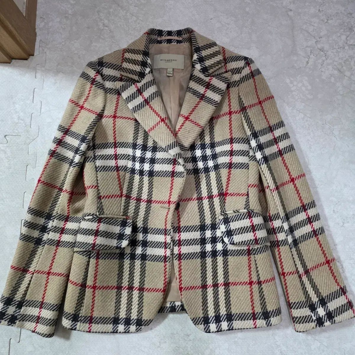 現行BURBERRY バーバリー正規 ノバチェック柄ジャケット 48R バーバリー正規品 ノヴァチェック ジャケット - メルカリ