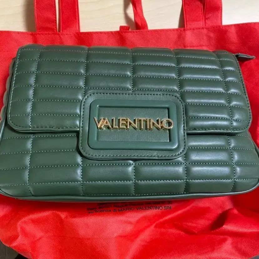 未使用品】VALENTINO by MARIO VALENTINO ｜キルティング チェーン 
