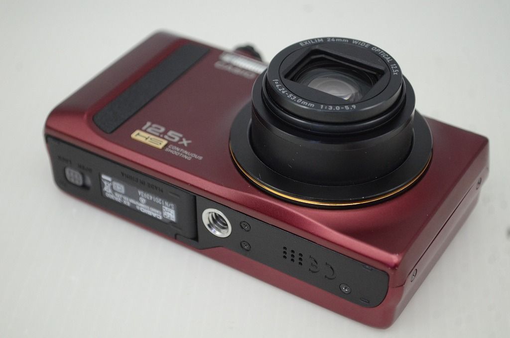 美品 CASIO カシオ HIGH SPEED EXILIM EX-ZR300 コンパクトデジタル