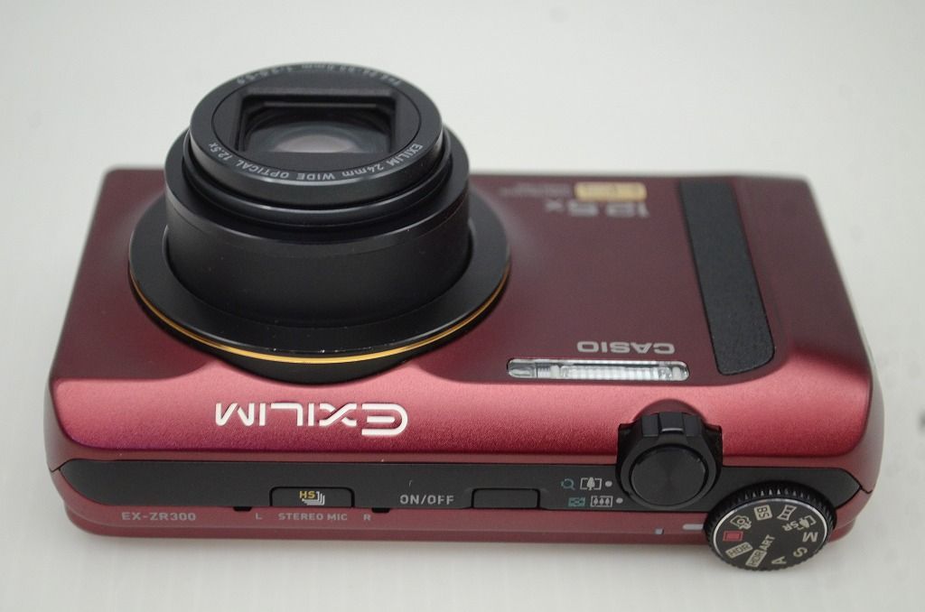 美品 CASIO カシオ HIGH SPEED EXILIM EX-ZR300 コンパクトデジタル