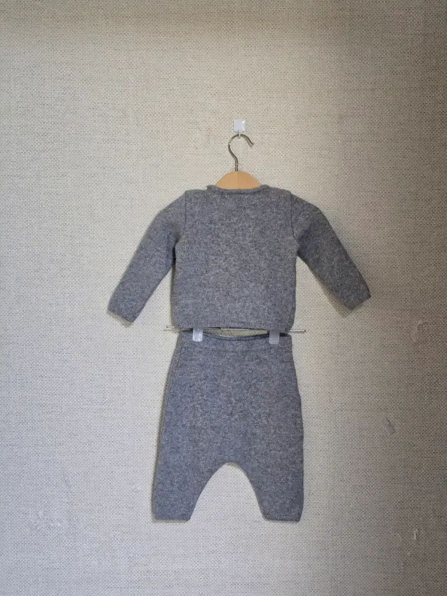  フェンディ キッズ ベイビー ニット 上下セット 12 m その他 トップス