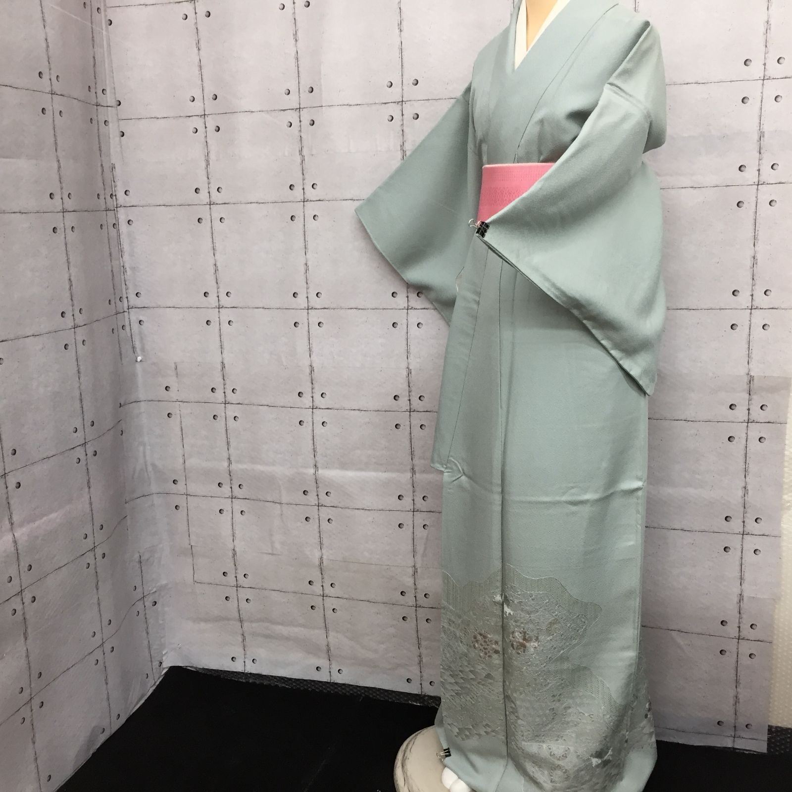 和装 着物 色留袖 蘇州刺繍 淡いグリーン系 家紋入り 身丈 約153㎝ YMT 12-055-07-60