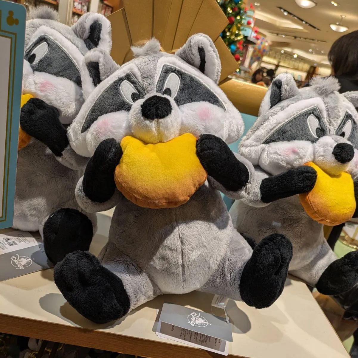 ★DISNEY STORE　 新品タグ付　お顔厳選　 ギフト　プレゼント ☆DISNEY STORE 新品タグ付 お顔厳選 ギフト プレゼント - メルカリ