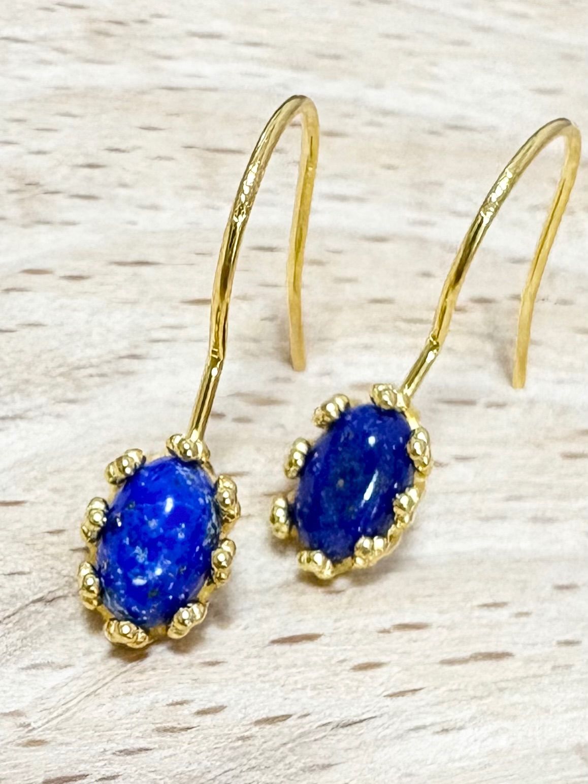 ラピスラズリ 6×4mm 天然石 ピアス K18コーティング／SV925 ピアス 