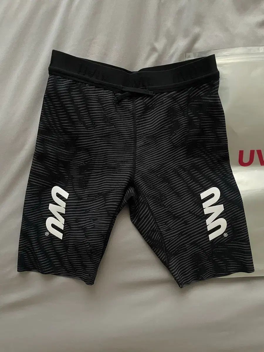 UVU ハーフ タイツ 20 ブラック グレー